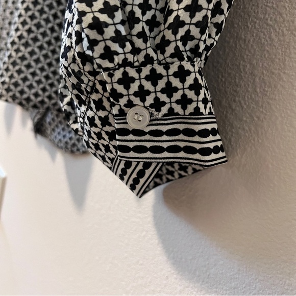 Max Studio XL Black and White Button Front Blouse - Picture 7 of 10